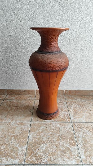 Jarrão em barro 73 cm altura