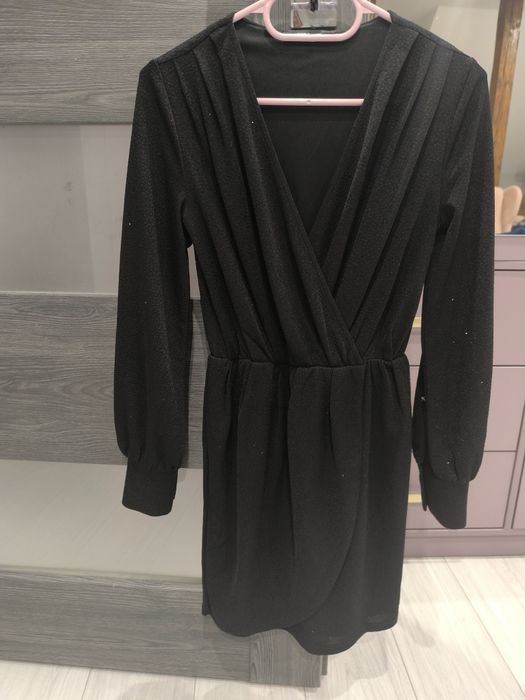 Sukienka czarna r. 32 mohito