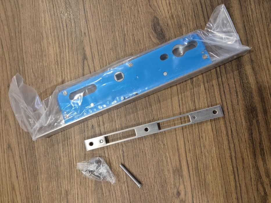 Fechadura de embutir para caixilharia de alumínio