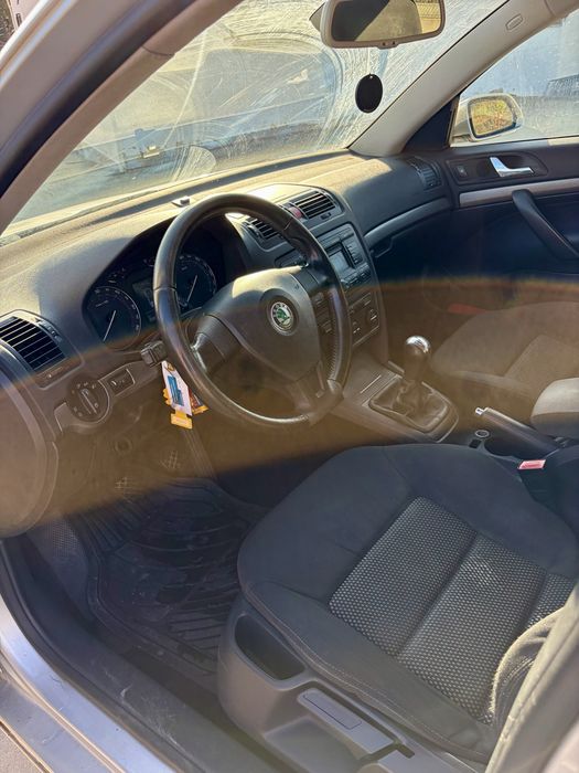Skoda Octavia — fotografia 3