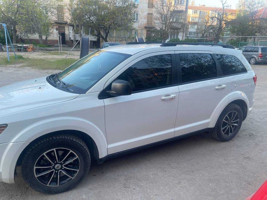 Продаю автомобіль Dodge Journey 2018