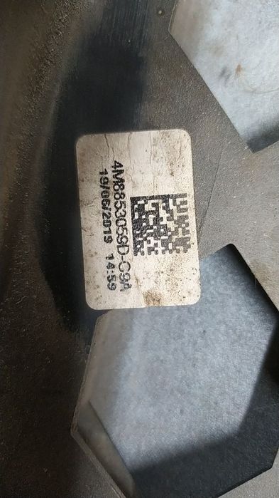 Audi q8 накладка дверки передня ліва 4m8853059d