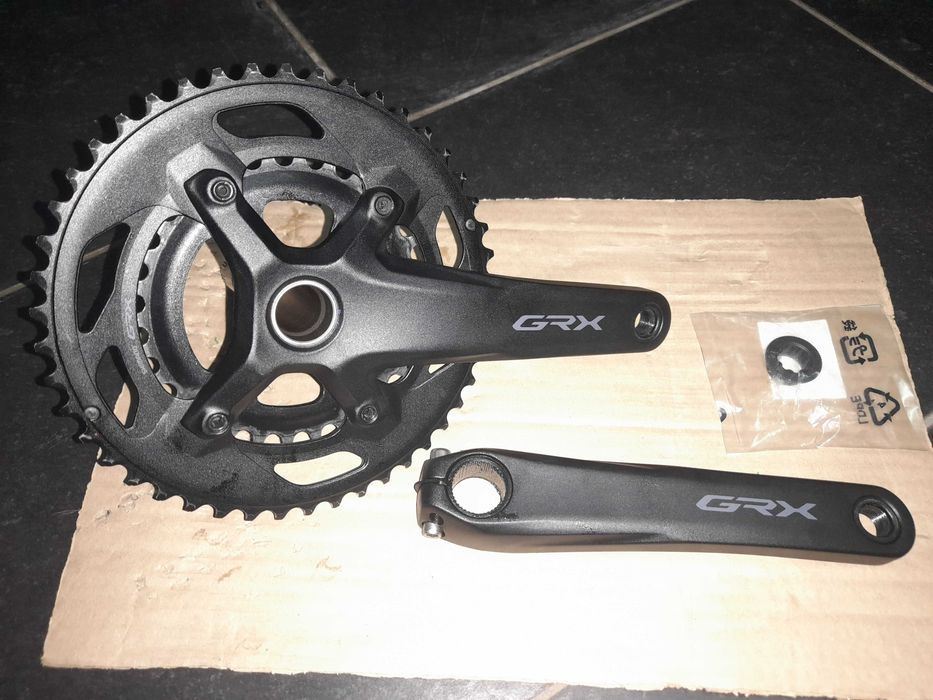 Shimano GRX Crankset/Pedaleira