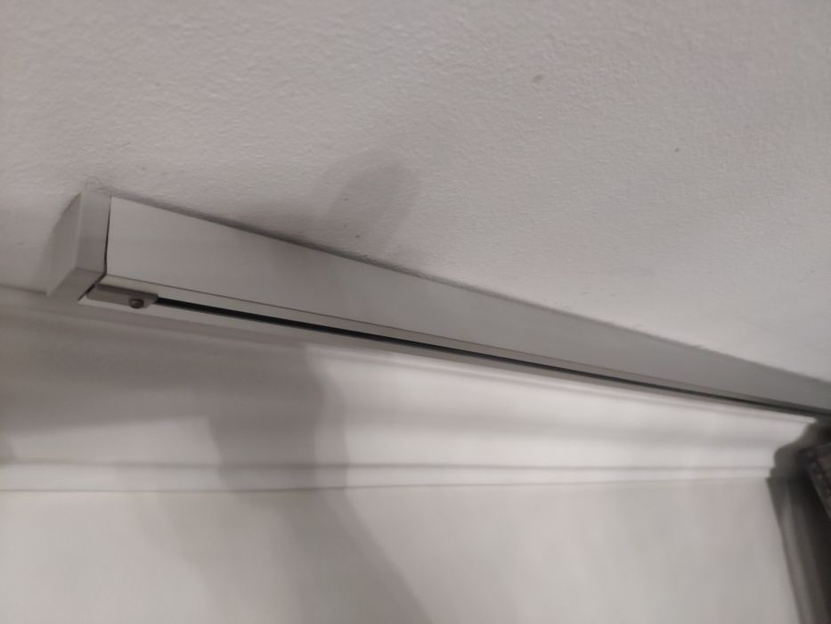 Calha com cortinado