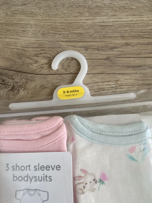 Боді для немовлят на дівчинку 3-6 місяців