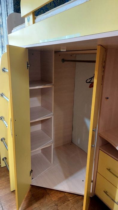 Дитяче + підліткове  двоярусне ліжко.