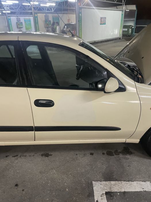 Nissan Almera 2.2