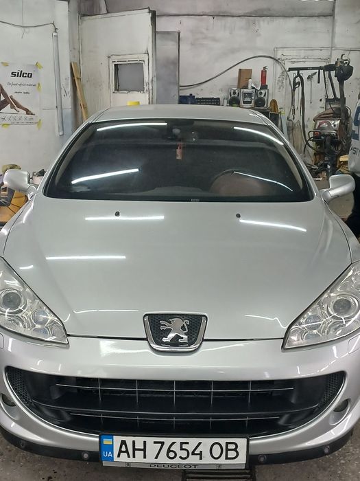 Купе PEUGEOT 407 GT.