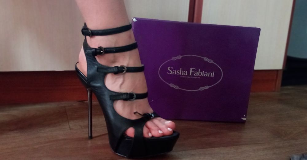 Босоніжки Sasha Fabiani, 38 розмір