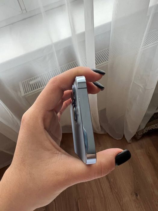 Продам айфон 13Pro