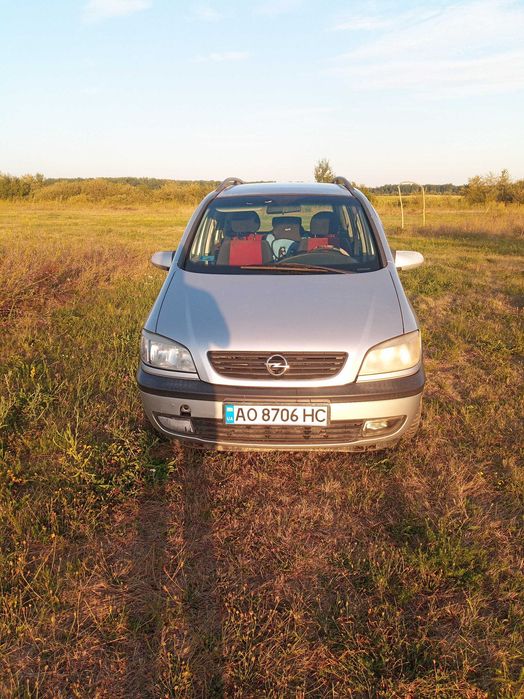 Продаю Опель зафіра а