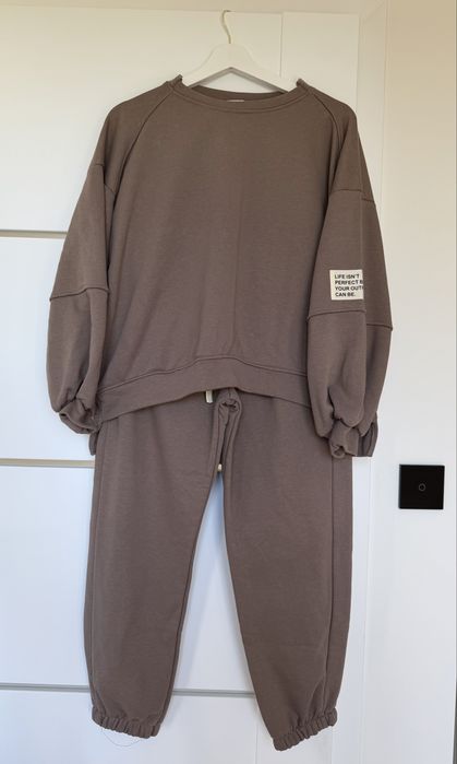 NOWY z metkami AZARA komplet dresowy damski taupe brąz Made in Italy