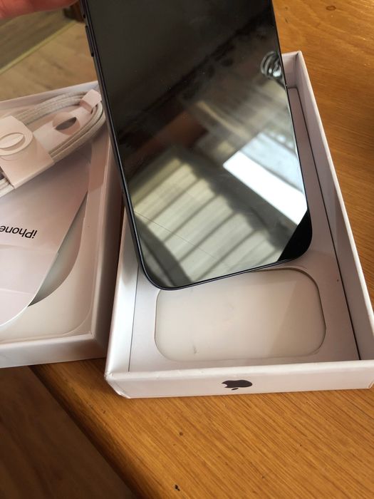 Telefon iPhone pro MAX 2tb Deep blue model a3526