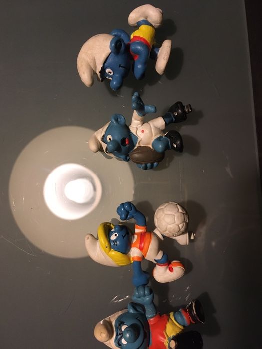 estrunfes varios em bom estado