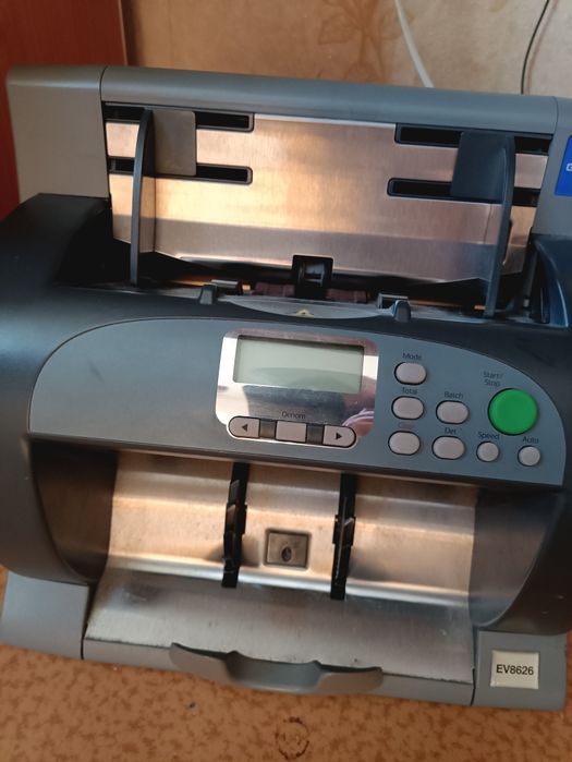 Лічильник банкнот Glory EV-8626