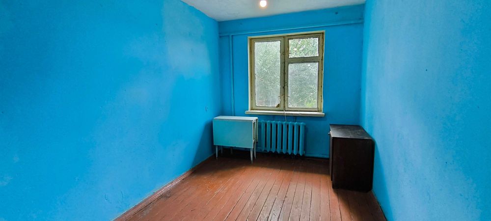 КУПУЙТЕ трикімнатну квартиру в центрі села Катюжанка!