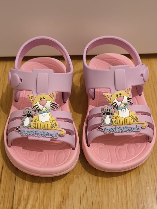 Sandálias BestFriends (Tamanho 21)