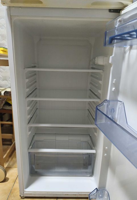 Frigorífico Combinado ALASKA 230 L  - (Funciona 100%)