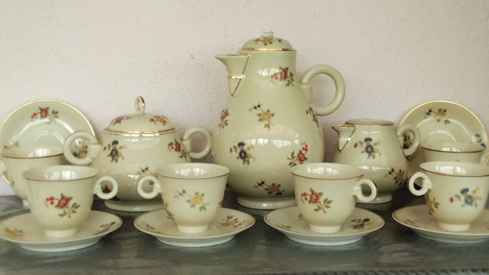 Сервиз кофейный.Фарфор.Лимож.На 6 персон.Франция