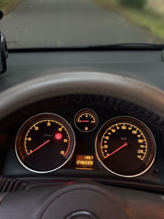 продам Opel Zafira B