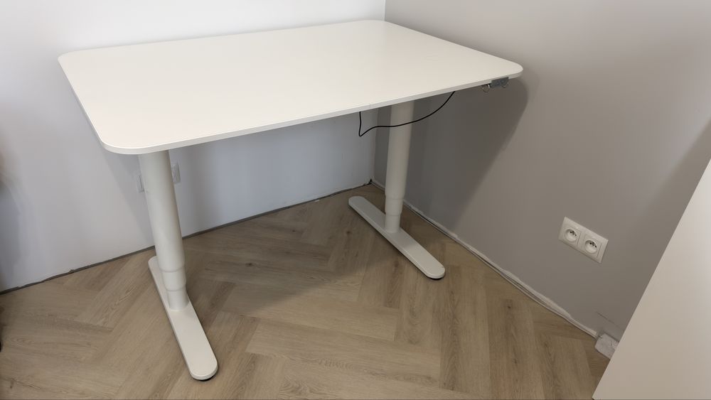 Biurko podnoszone RODULF z Ikea