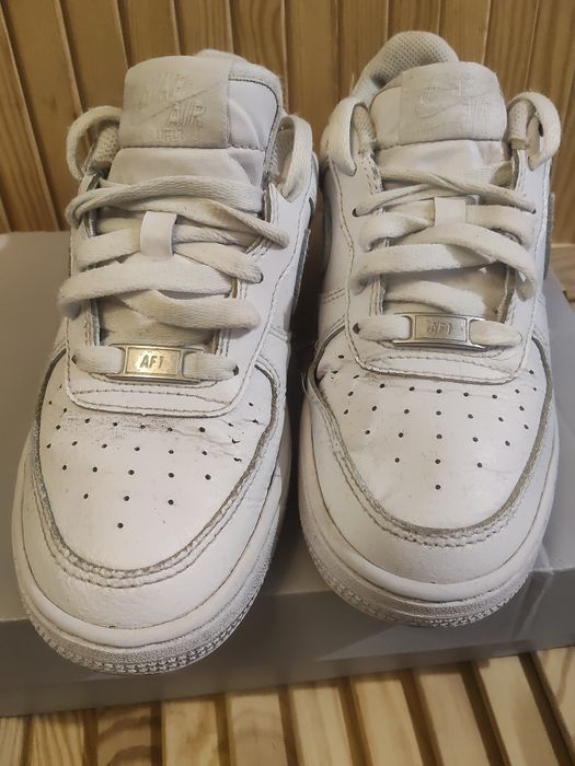 NIKE Air  Force roz 35,5 cm