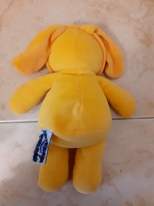 Peluches (tamanho de uma mão aberta)