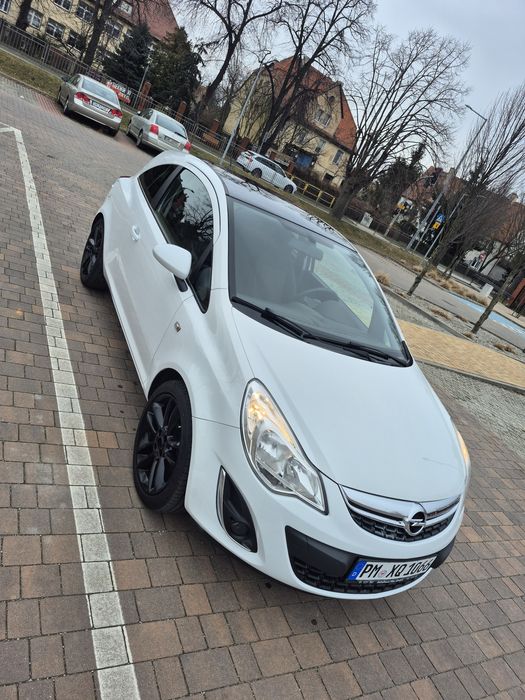 Opel Corsa 1.4 benzyna 2011r