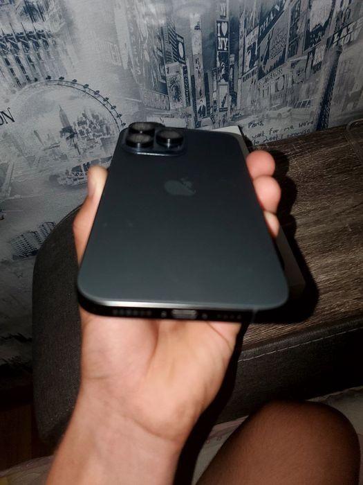 iPhone 15 pro max 512gb