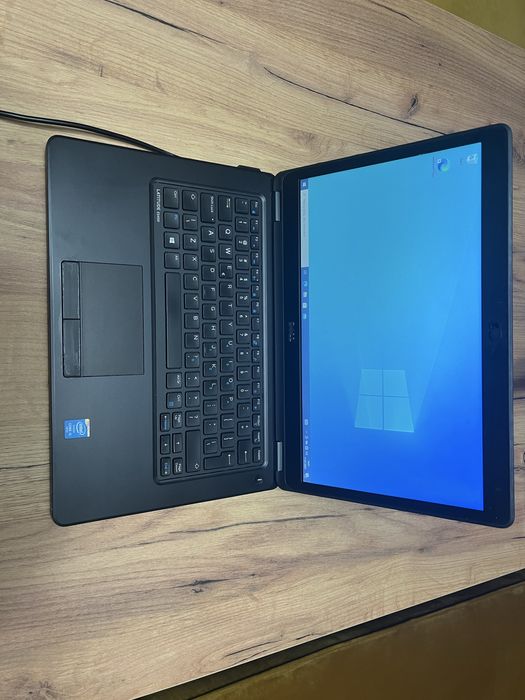 Dell Latitude E5450 i5 / 8GB RAM / SSD 240GB / Windows 10 pro sprawny