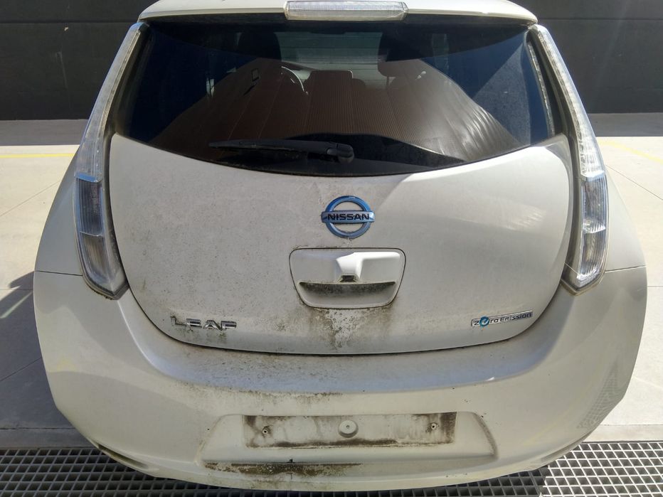 NISSAN LEAF (ZE0) - Para Peças