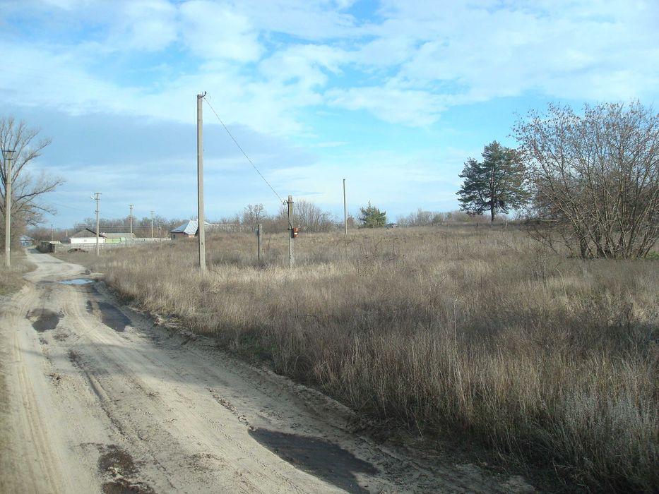Ціну змінено!!! Продам земельну ділянку під будівництво в с. Чорнявка