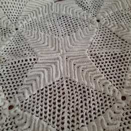 14 Quadrados de renda feita á mão 21x21 cm ~