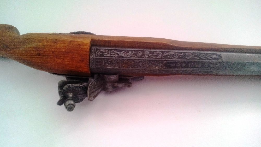 Pistola Decorativa- réplica antiga