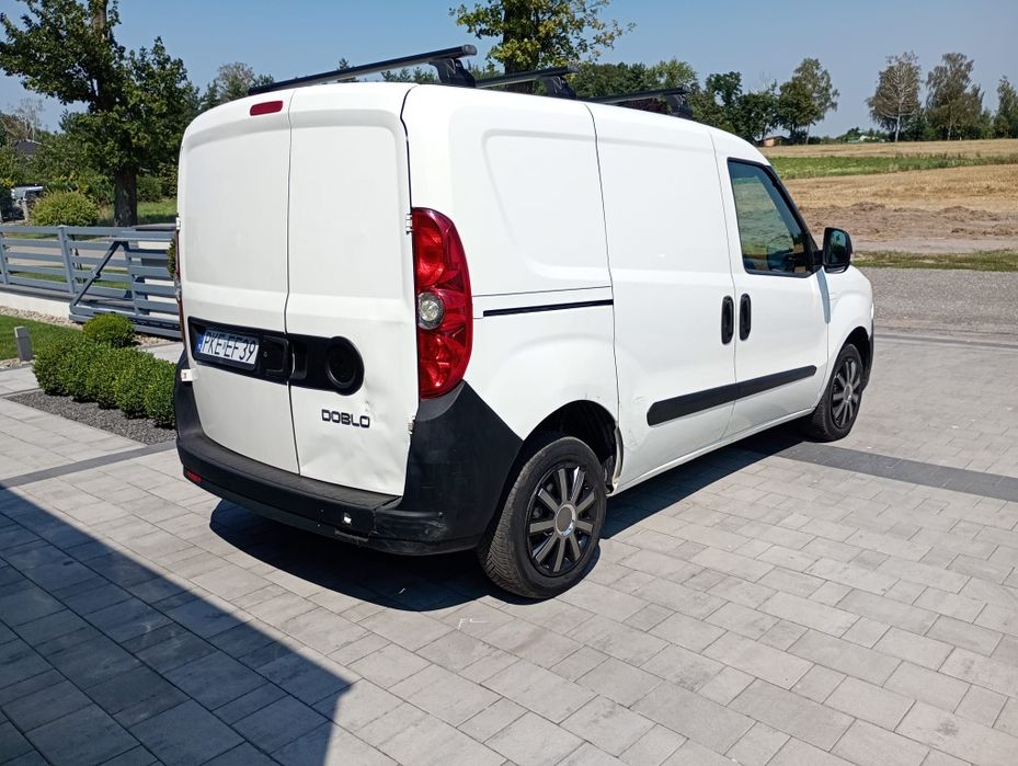 Fiat Doblo Cargo 1.3 Multijet 90 KM Klima 2013 I 191 tys. km I Serwis