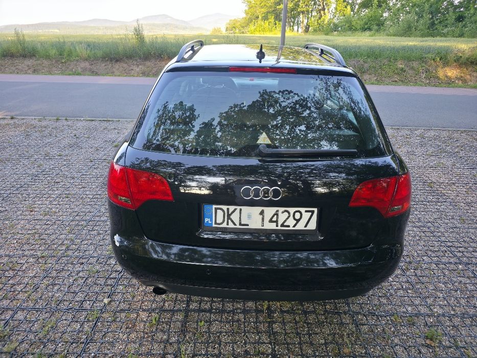 Audi A4 B7. Benzyna