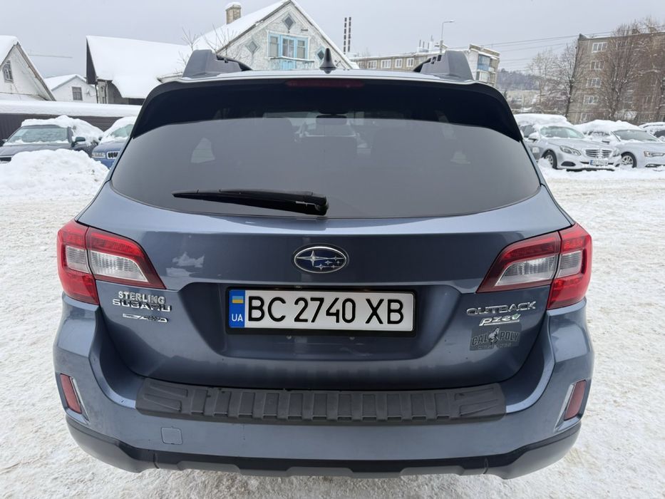 Subaru OUTBACK 2017r