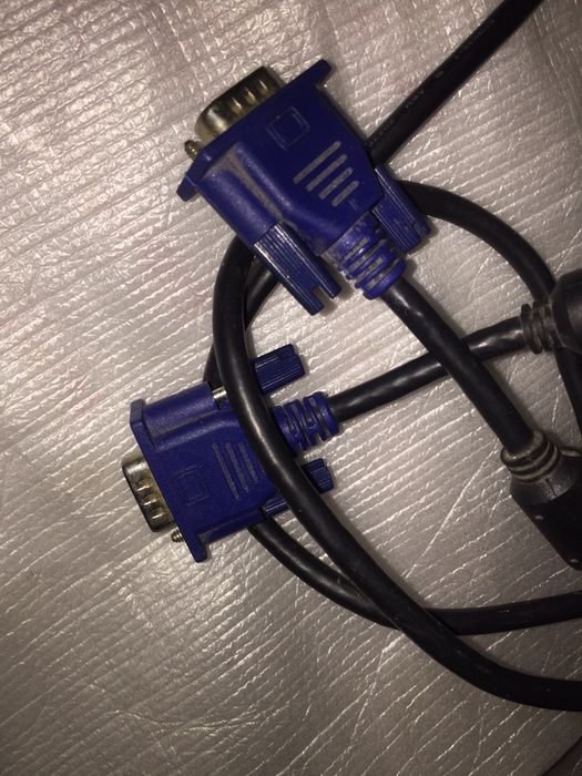 Продам vga кабель исправен