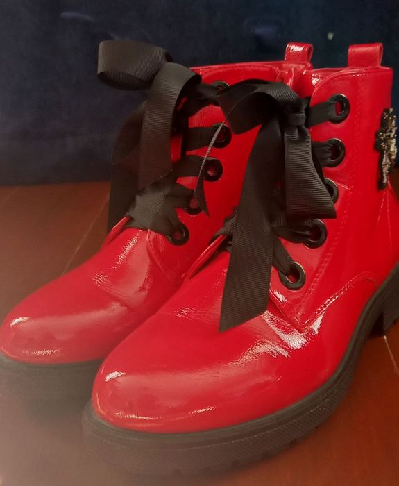 Продам чобітки у відмінному стані