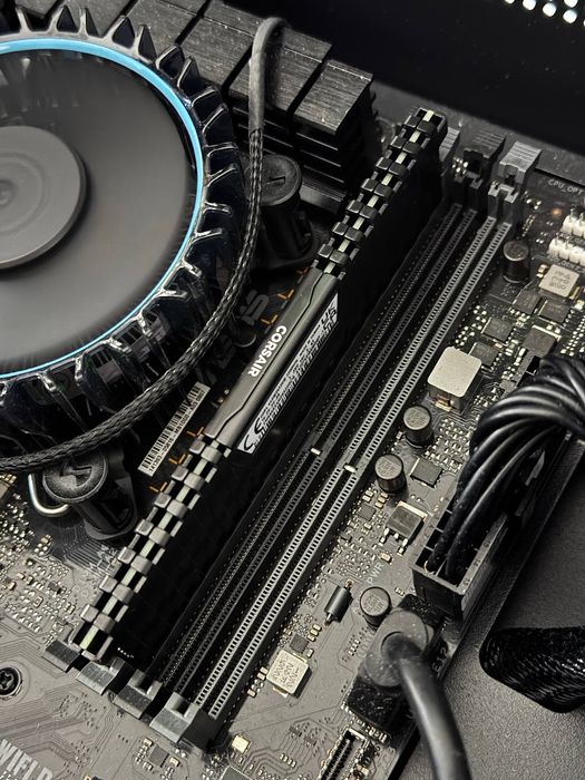 Pamięć RAM Corsair Vengeance LPX DDR4 DIMM 32GB 3200MHz CL16 XMP