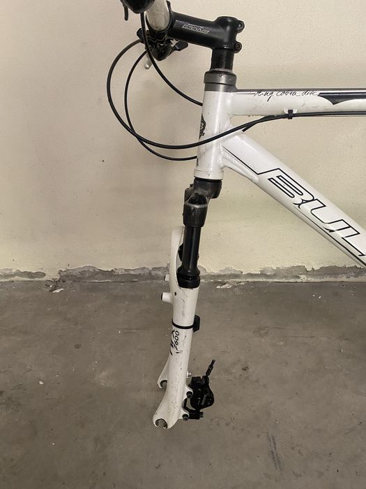 Quadro de bicicleta roda 26.