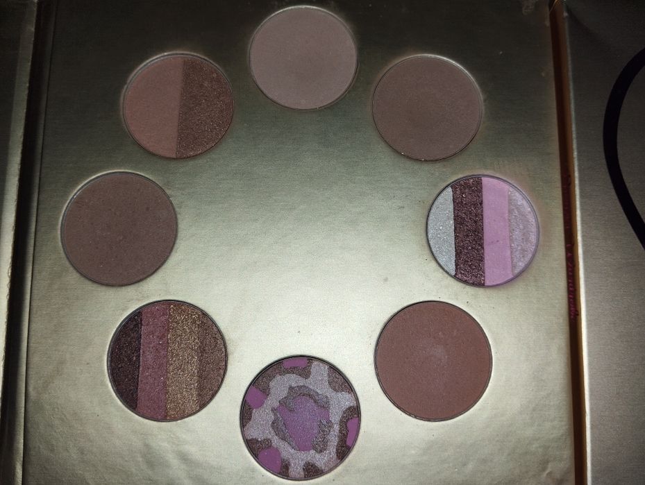 Paleta bronzerów REVOLUTION