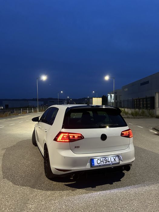 VW Golf 2.0 TSi GTi DSG — photo 2