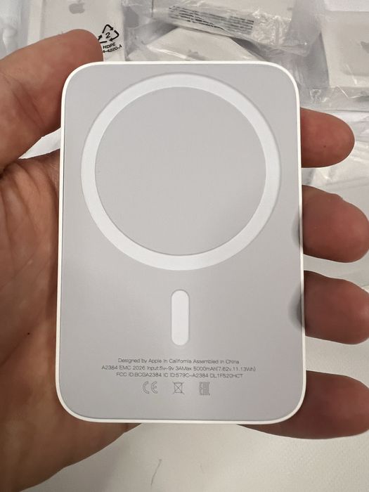 Power bank battery mag safe