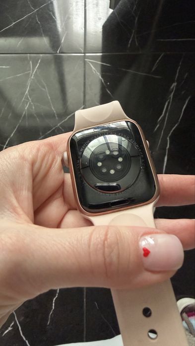 Apple Watch Series 6 на 44mm