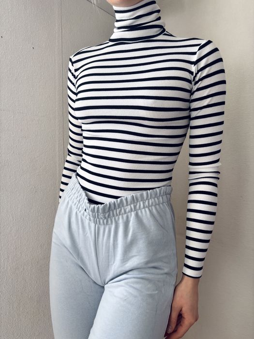 Golf w bialo czarne paski bawełniany elastyczny przylegający wassyl