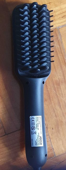 Escova Alisadora com ions/NOVA