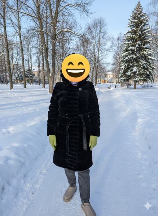 Мутонова шуба з оздобленням із натуральної норки