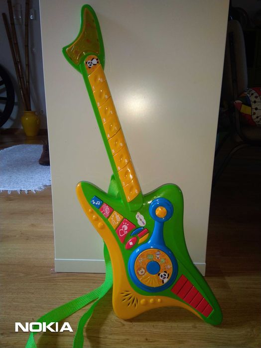 Guitarra panda criança