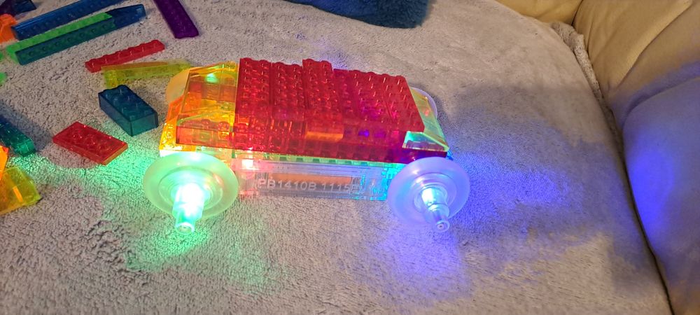 Laser pegs 8 in 1 lediwe klocki lego pojazd